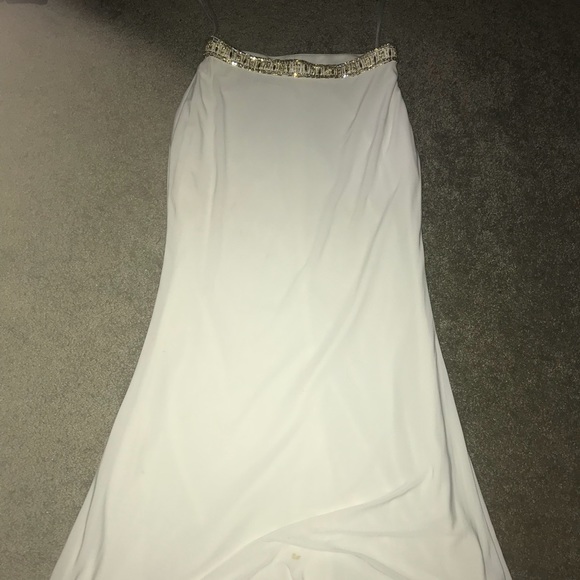 Selling my prom dress , only worn ONCE - Picture 4 of 5